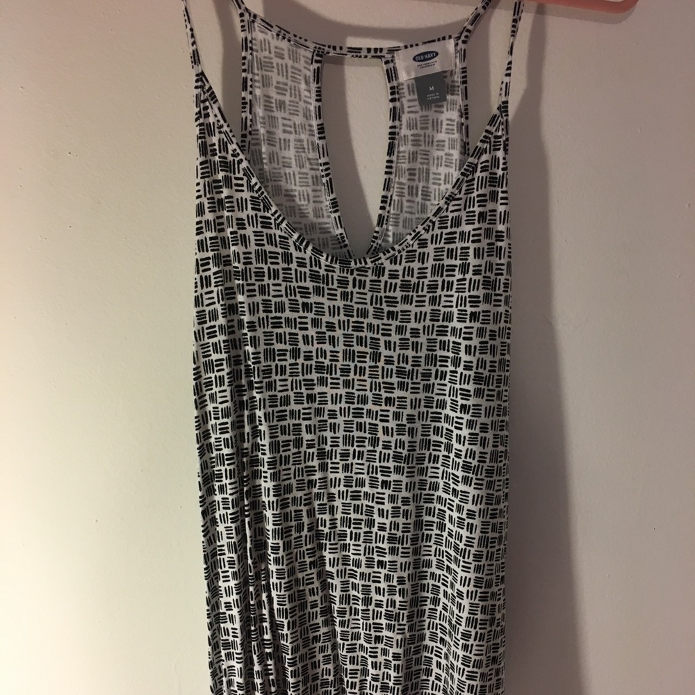 Black and white tank top
